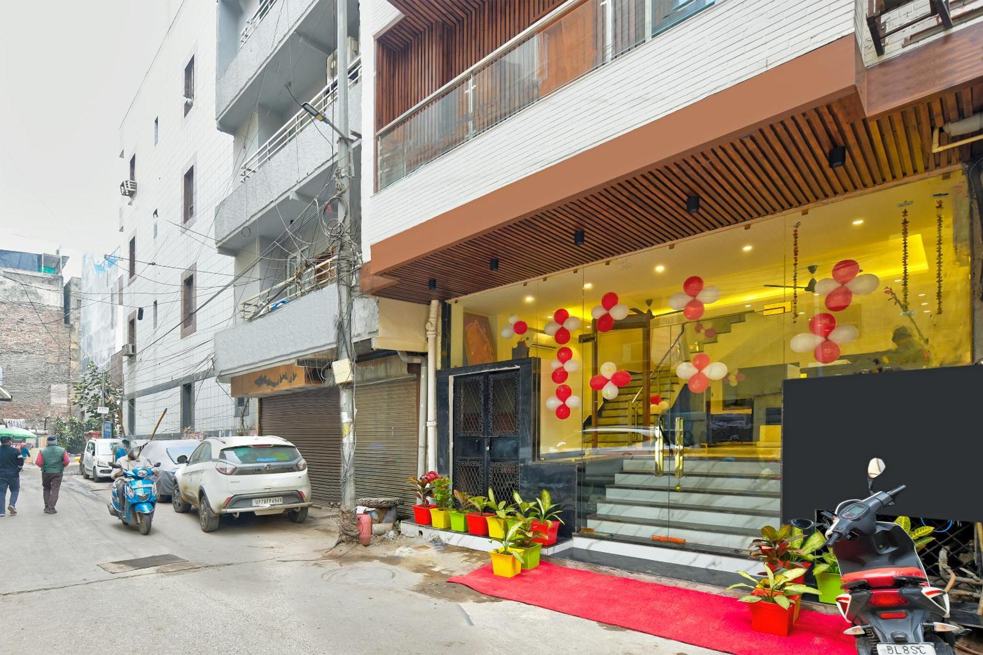 Hotel Surya Plaza Νέο Δελχί Εξωτερικό φωτογραφία