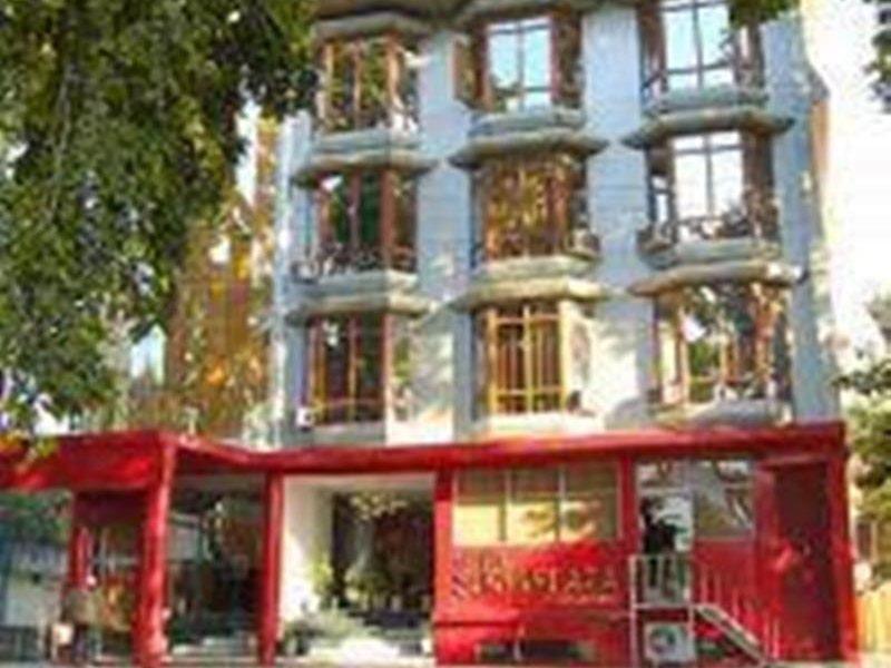 Hotel Surya Plaza Νέο Δελχί Εξωτερικό φωτογραφία