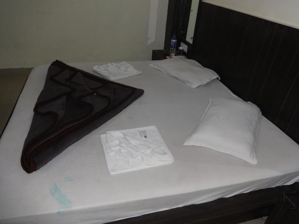 Hotel Surya Plaza Νέο Δελχί Εξωτερικό φωτογραφία